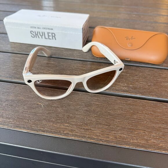 Ray-Ban Meta Skyler Glasses - Shiny Gray Frames, Pink Lenses Sunglasses - Picture 6 of 7